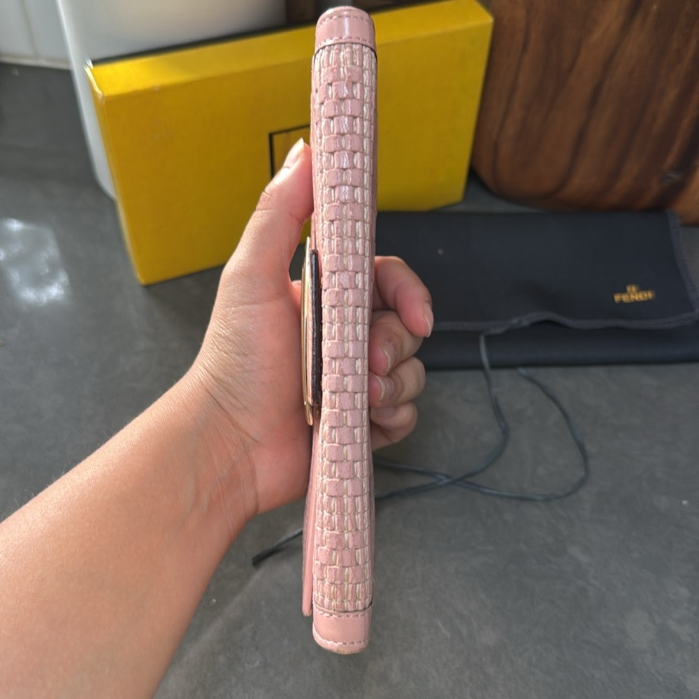 Fendi Calfskin Woven Baguette Wallet Rare 🦄 - Picture 8 of 15